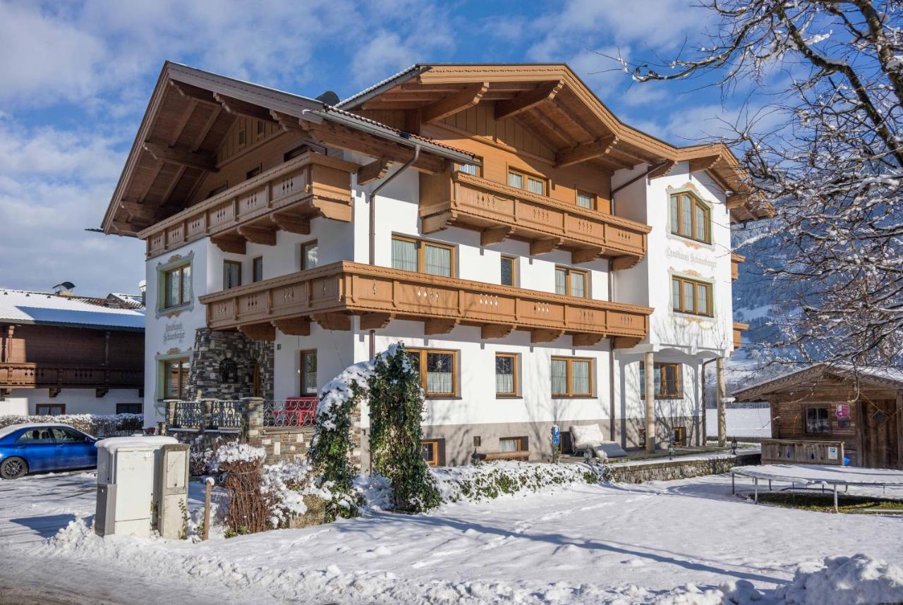 Gastehaus Schneeberger Hotel Mayrhofen Exterior photo