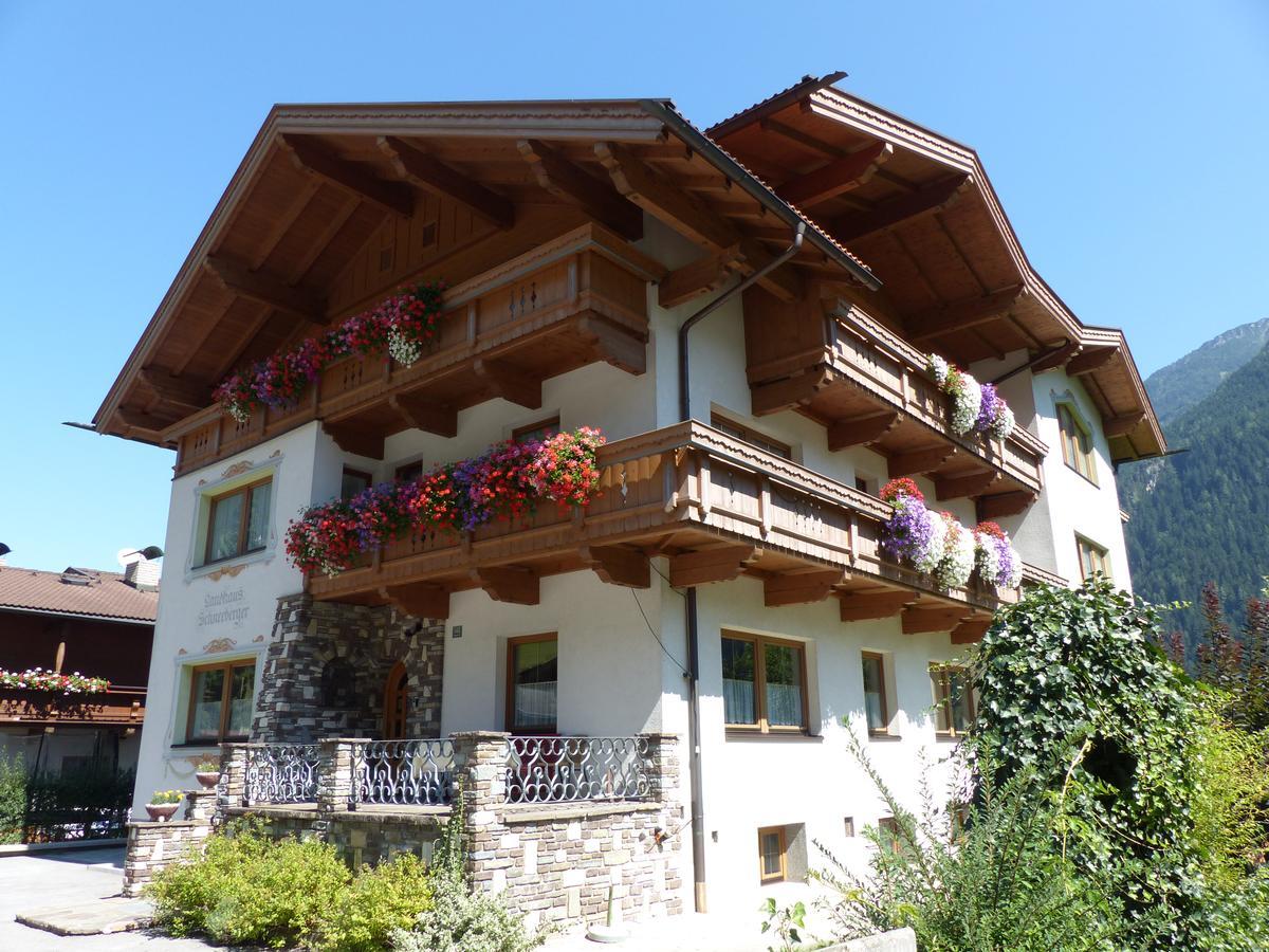 Gastehaus Schneeberger Hotel Mayrhofen Exterior photo