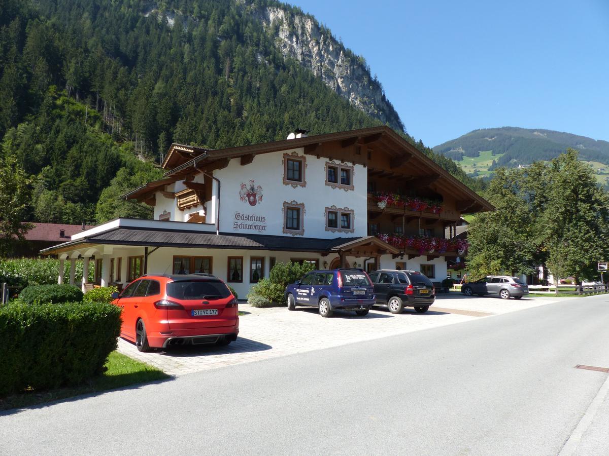 Gastehaus Schneeberger Hotel Mayrhofen Exterior photo